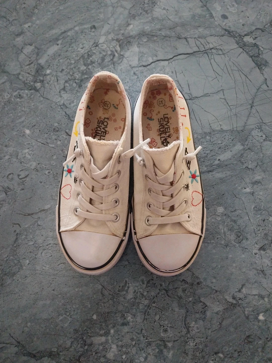 Canvas sneaker Size 33 – photo 2